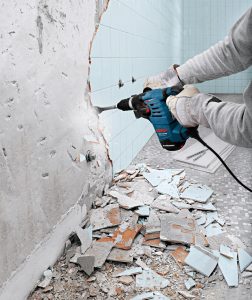 Bosch Professional Bohrhammer GBH 3-28 DFR (SDS plus, inkl. Schnellwechselbohrfutter 13 mm, Wechselfutter, Zusatzhandgriff, Fetttube, Koffer)