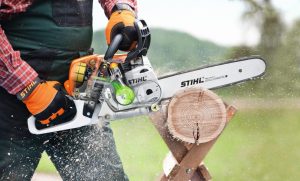 STIHL MS 251 Benzin-Motorsäge | .325″ RM3 Pro Schneidgarnitur 40 cm